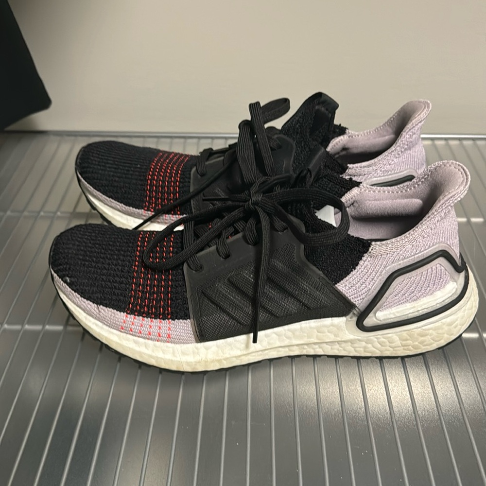 Women’s Adidas Ultraboost. Size 8. Great condition!